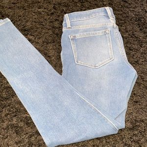 Mid-wasted jeans medium washed